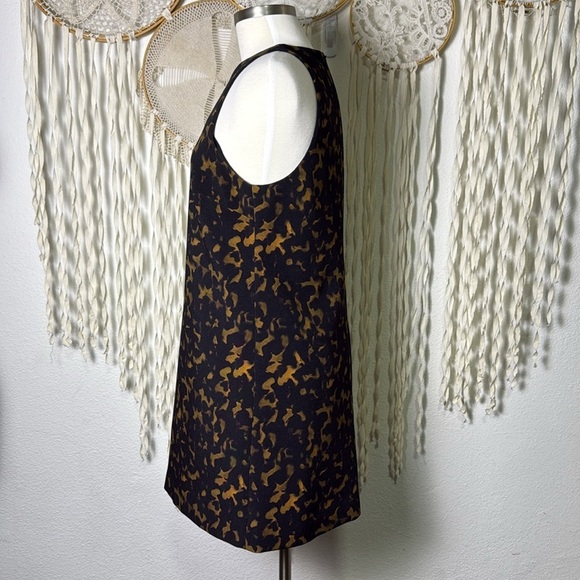 Theory Shift Dress in Brown Multi Tortoiseshell Printed Crepe Dress Size 8 - Picture 12 of 14